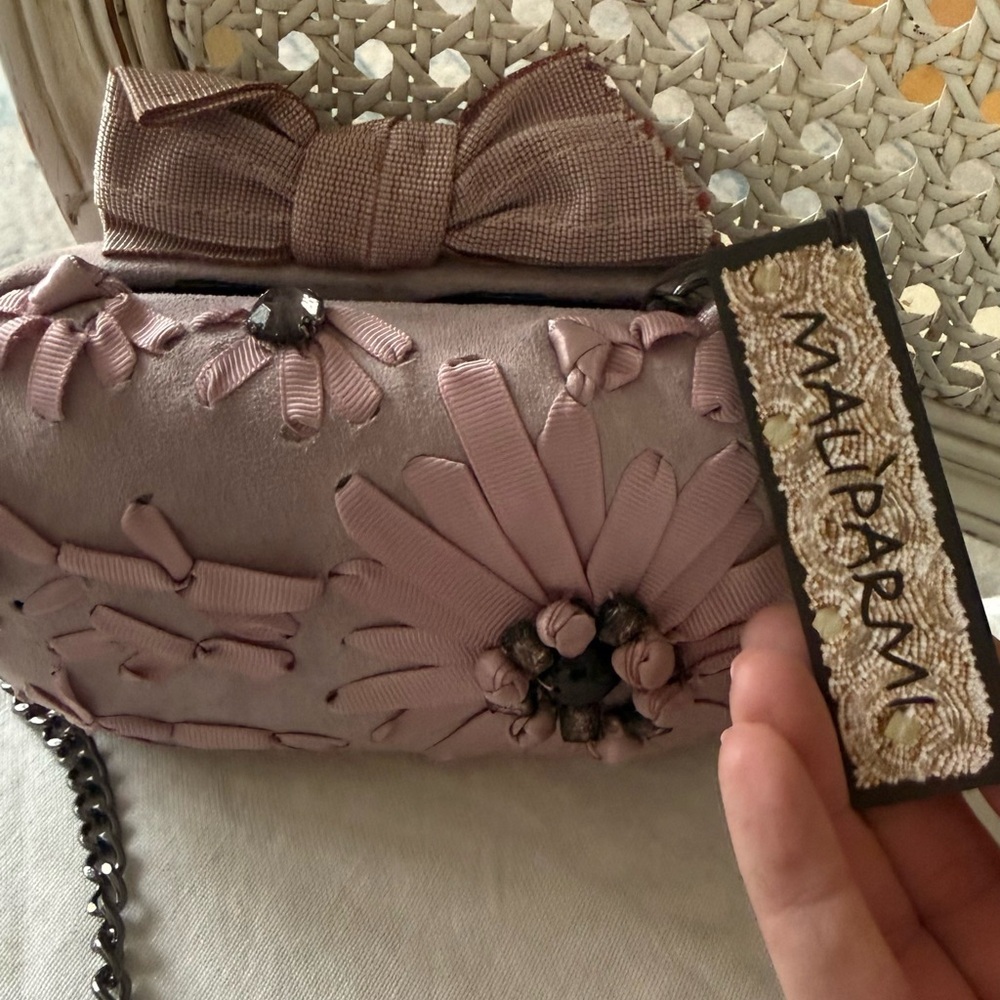 Maliparmi Pink Floral Clutch with Chain - Picture 2 of 2